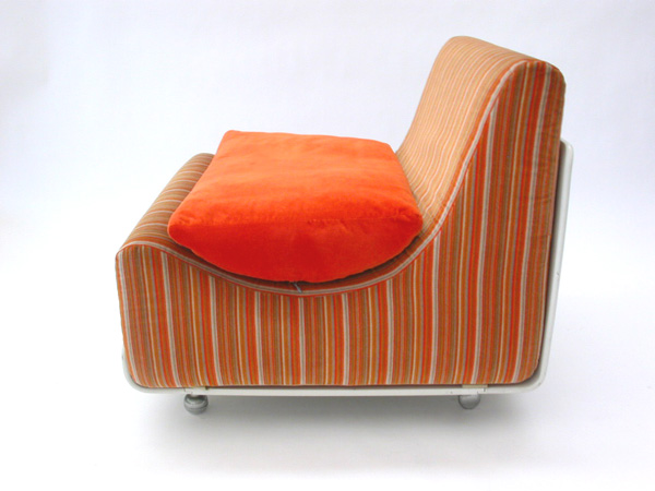 Pair of lounge chair mod. Orbis