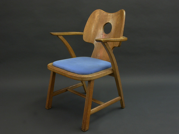 Ensemble de 11 Chaises en Bois Sculpté