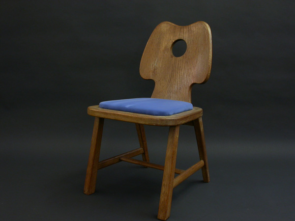 Ensemble de 9 Chaises en Bois Sculpté