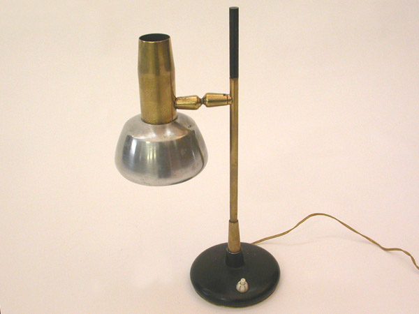 Adjustable table lamp