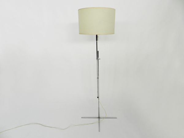 Adjustable floor Lamp