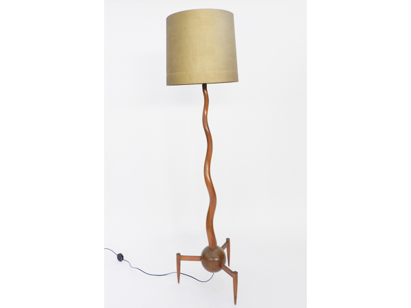 Floor lamp