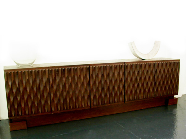 Side Board