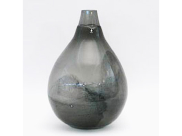 Black glass vase