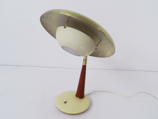 Adjustable table lamp