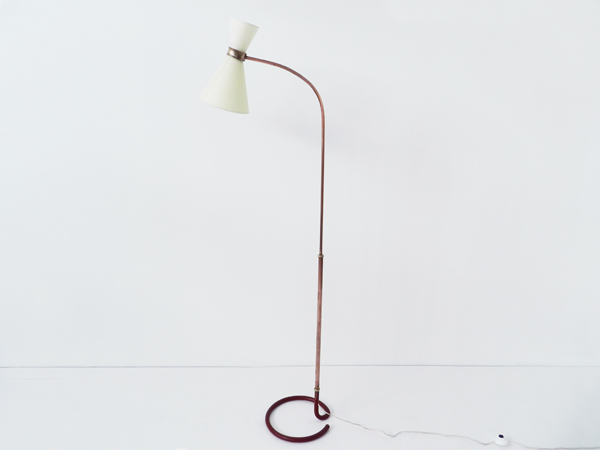 Floor lamp