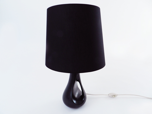 Ceramic table lamp