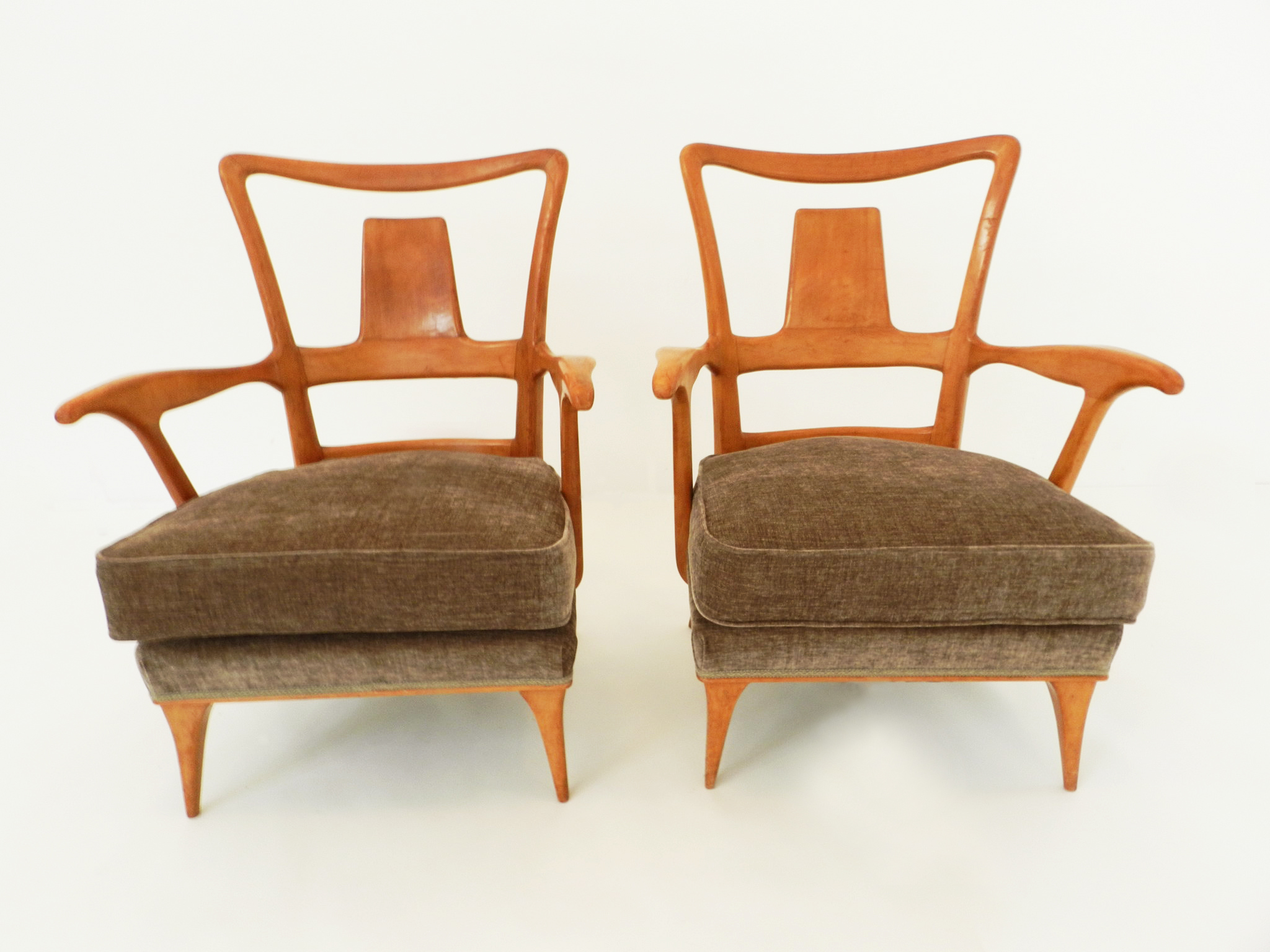 Pair of elegant italian armchairs