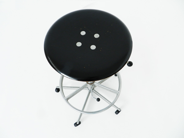 Adjustable stool mod. Kevi 2002