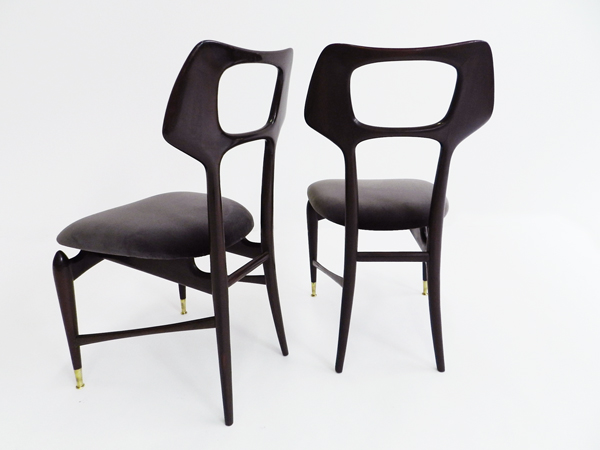 6 Elegant dining chairs