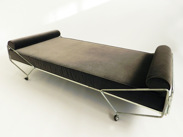 Daybed from the Apta Series