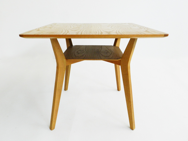 2 visitor tables