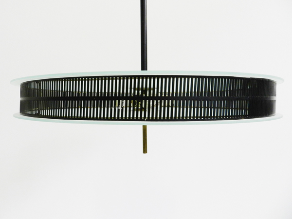 Minimal pendant lamp