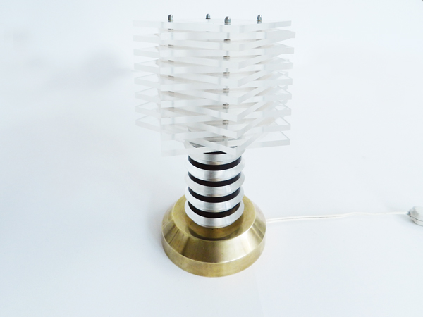 Plexi table lamp