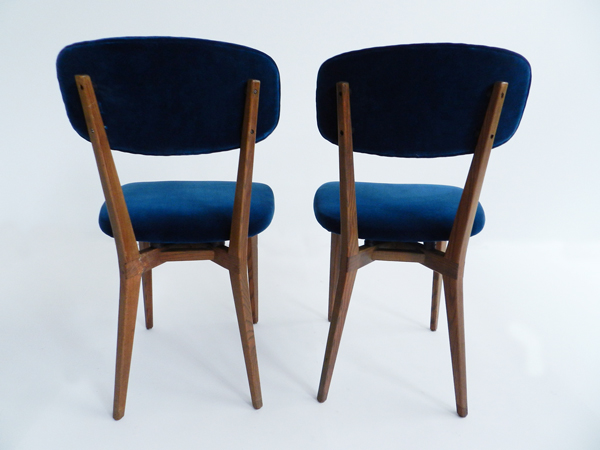 2 Chairs in dust blue velvet mod.691