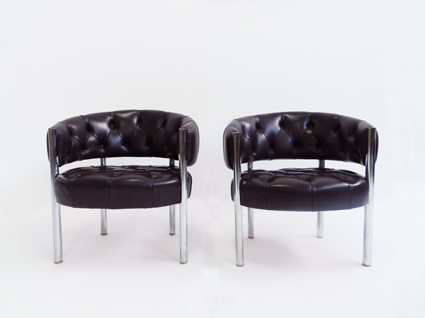 Pair of armchairs mod. Lobby