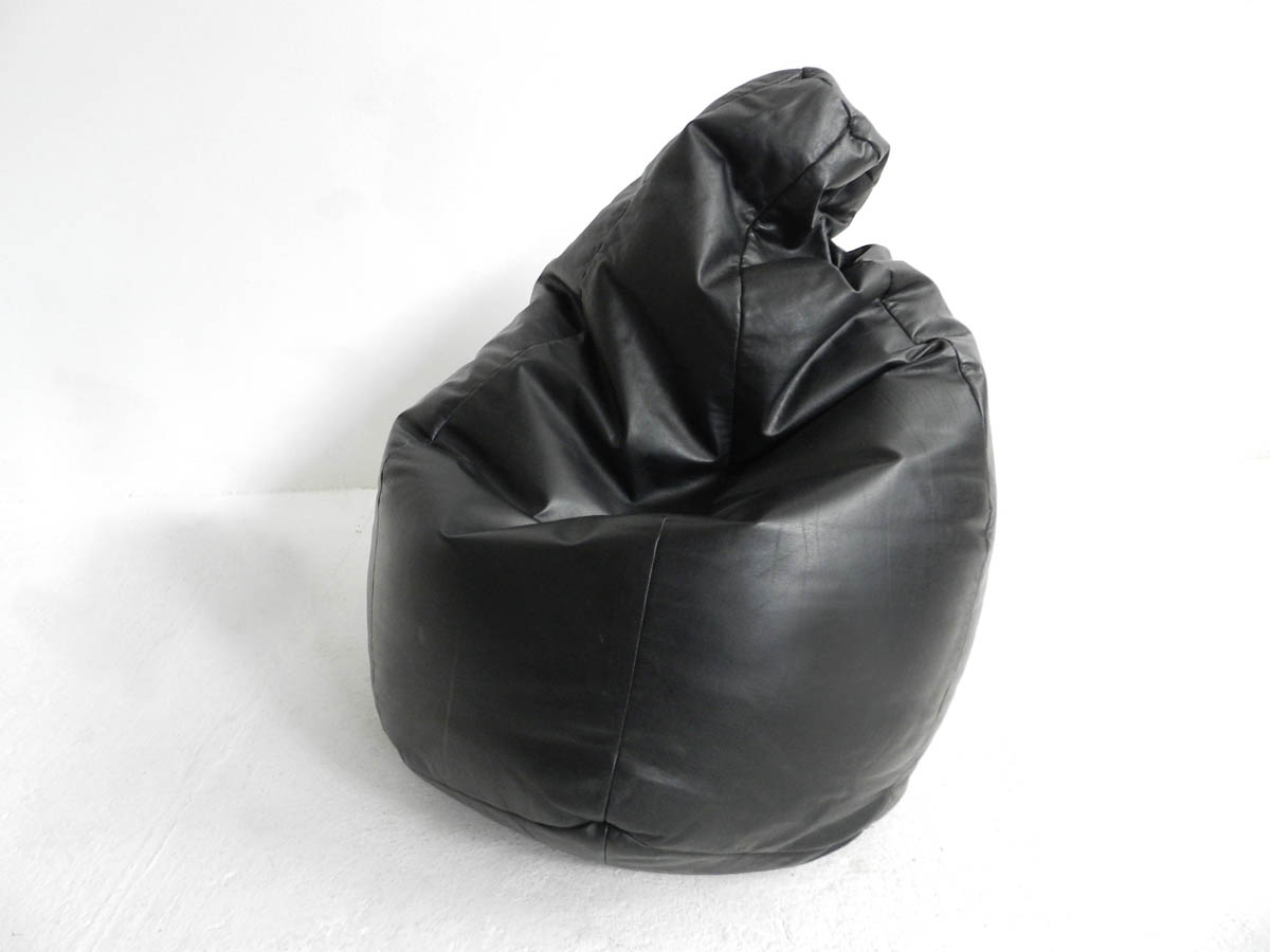 Black Leather Easy Armchair mod. Sacco