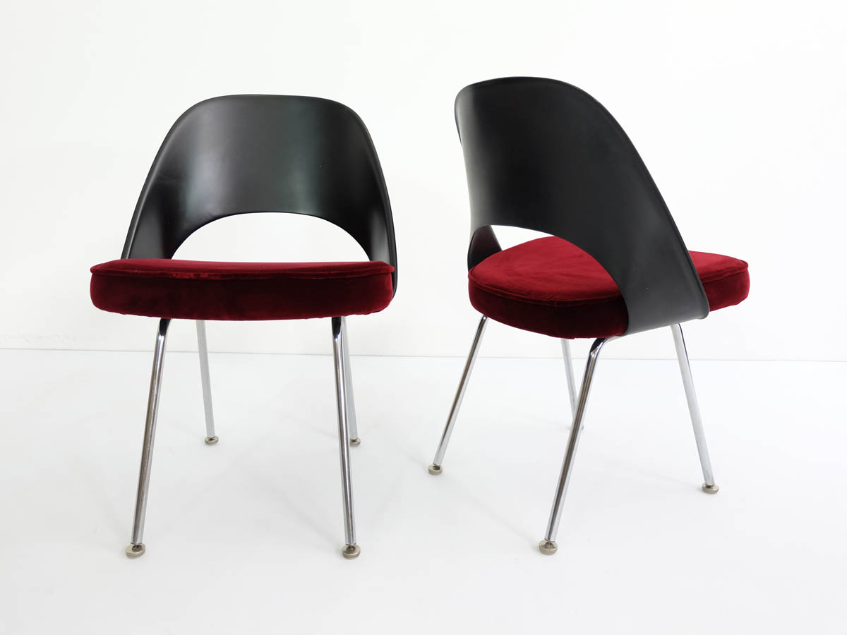 Plastic back side chairs