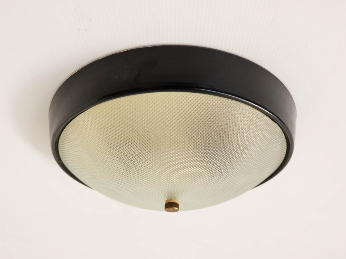 Black round flush light