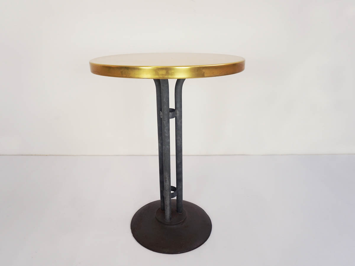 Small tables in yellow aluminum