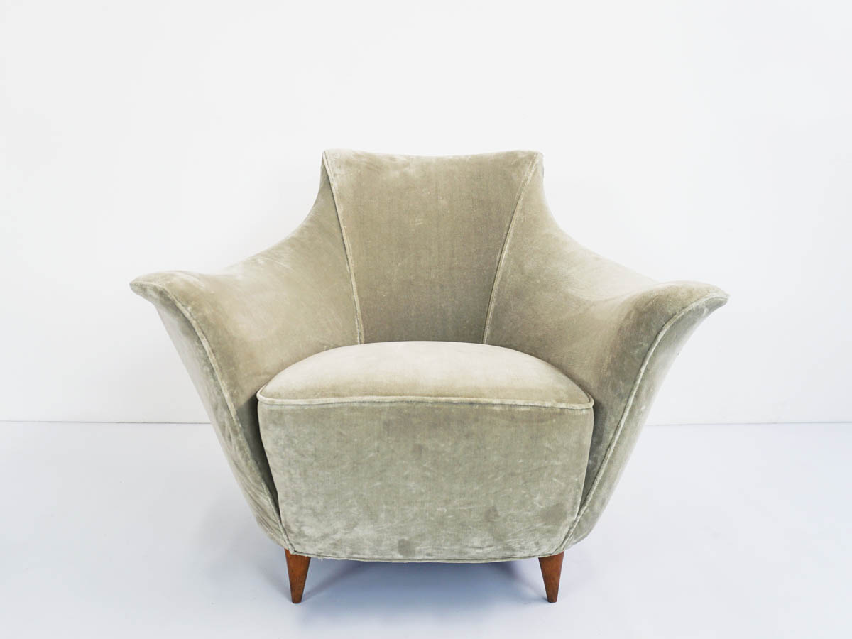 Dolphine armchair