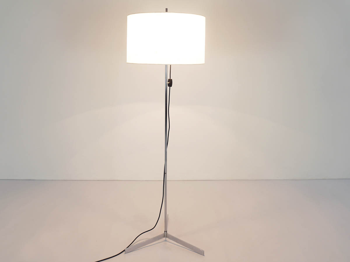 Schweizer Lampe Minimal Design