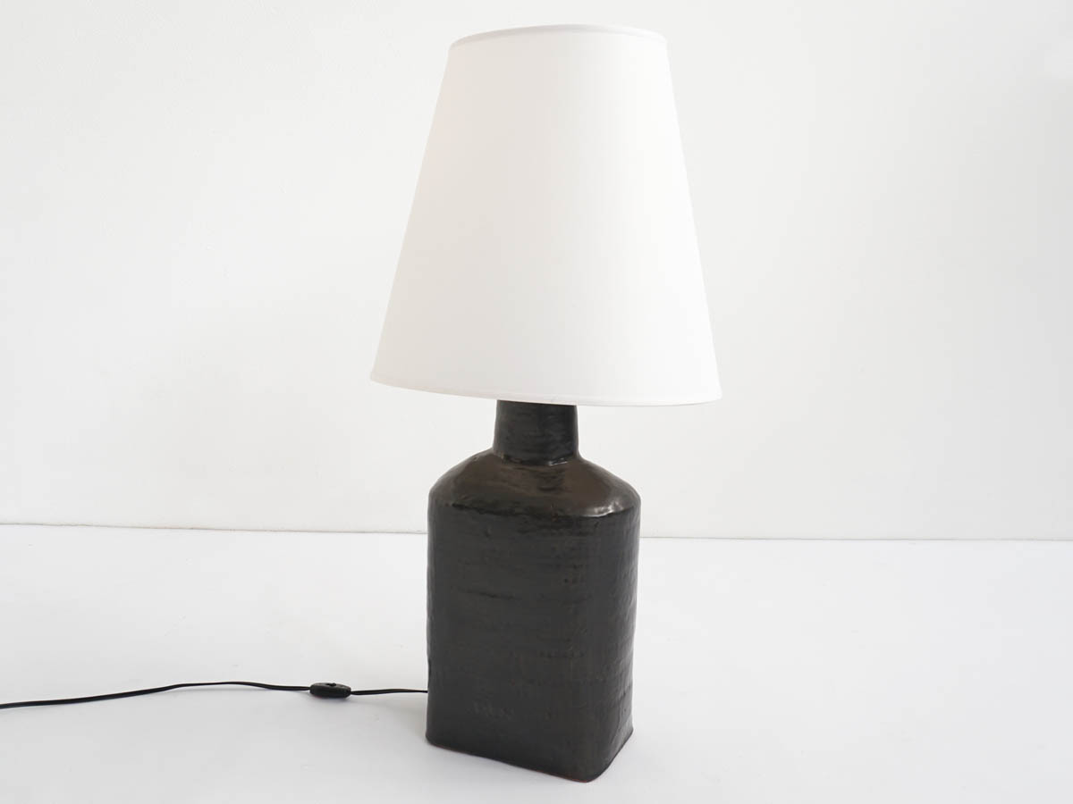 Big ceramic table lamp