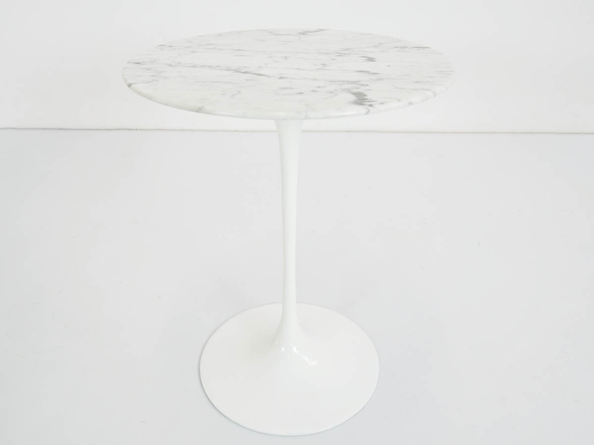 Carrara marble Tulip side table