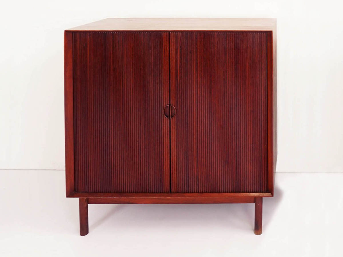 Small sideboard with sliding doors (2 available)