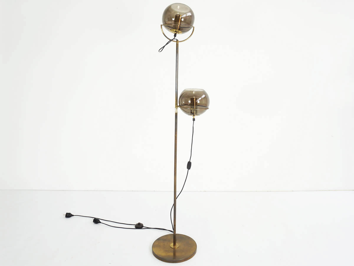 Double light floor lamp