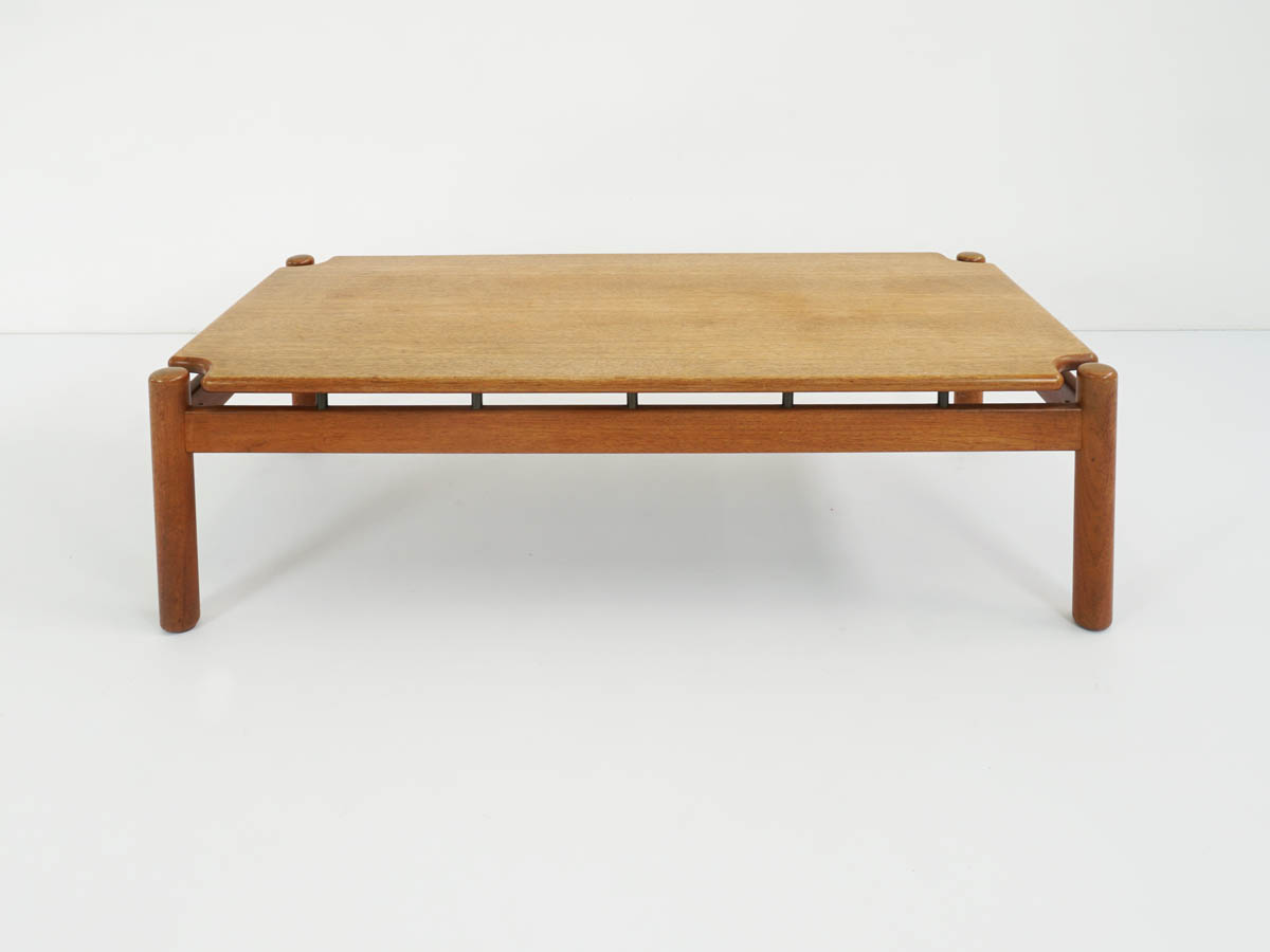 Rectangular coffee table