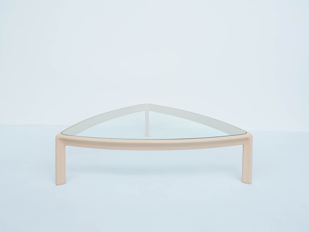 Très Grande Table Basse en Bois Laqué Rose Pâle