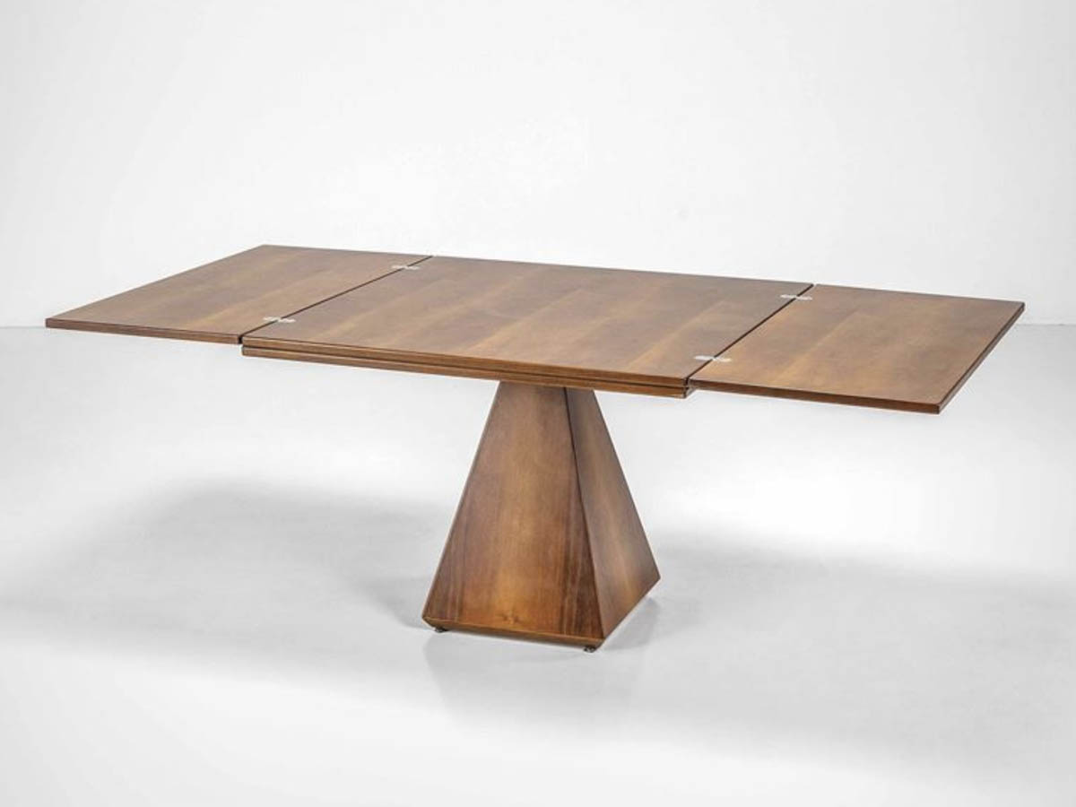 Ausziehbarer quadratischer Tisch aus Nussbaum mod. Chelsea