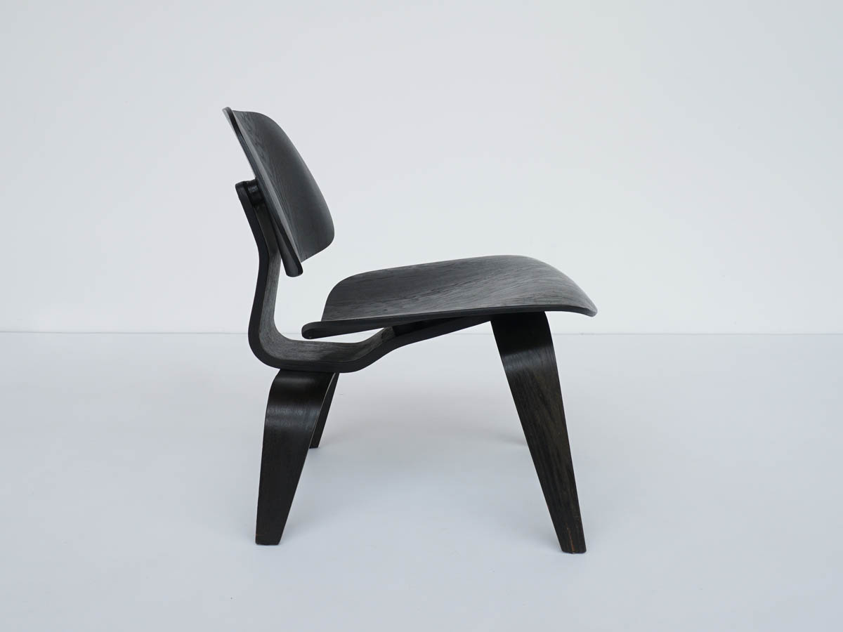 Molded Plywood Black Low Chair mod. LCW