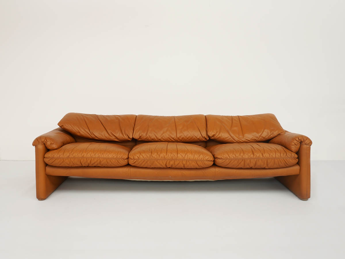 Three seater sofa mod. Maralunga in Cognac Leather