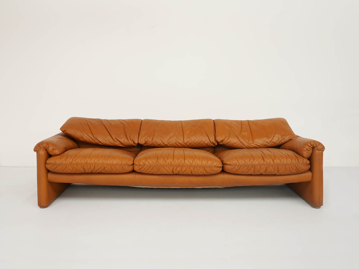 Dreisitzer-Sofa Mod. Maralunga in Cognac Leder