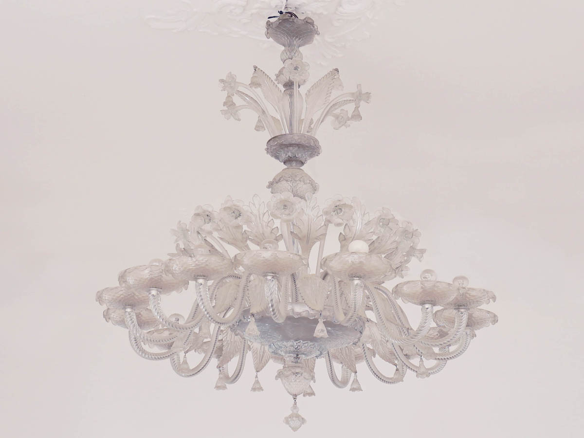 Large Elegant Murano Glass Chandelier with 22 Arms