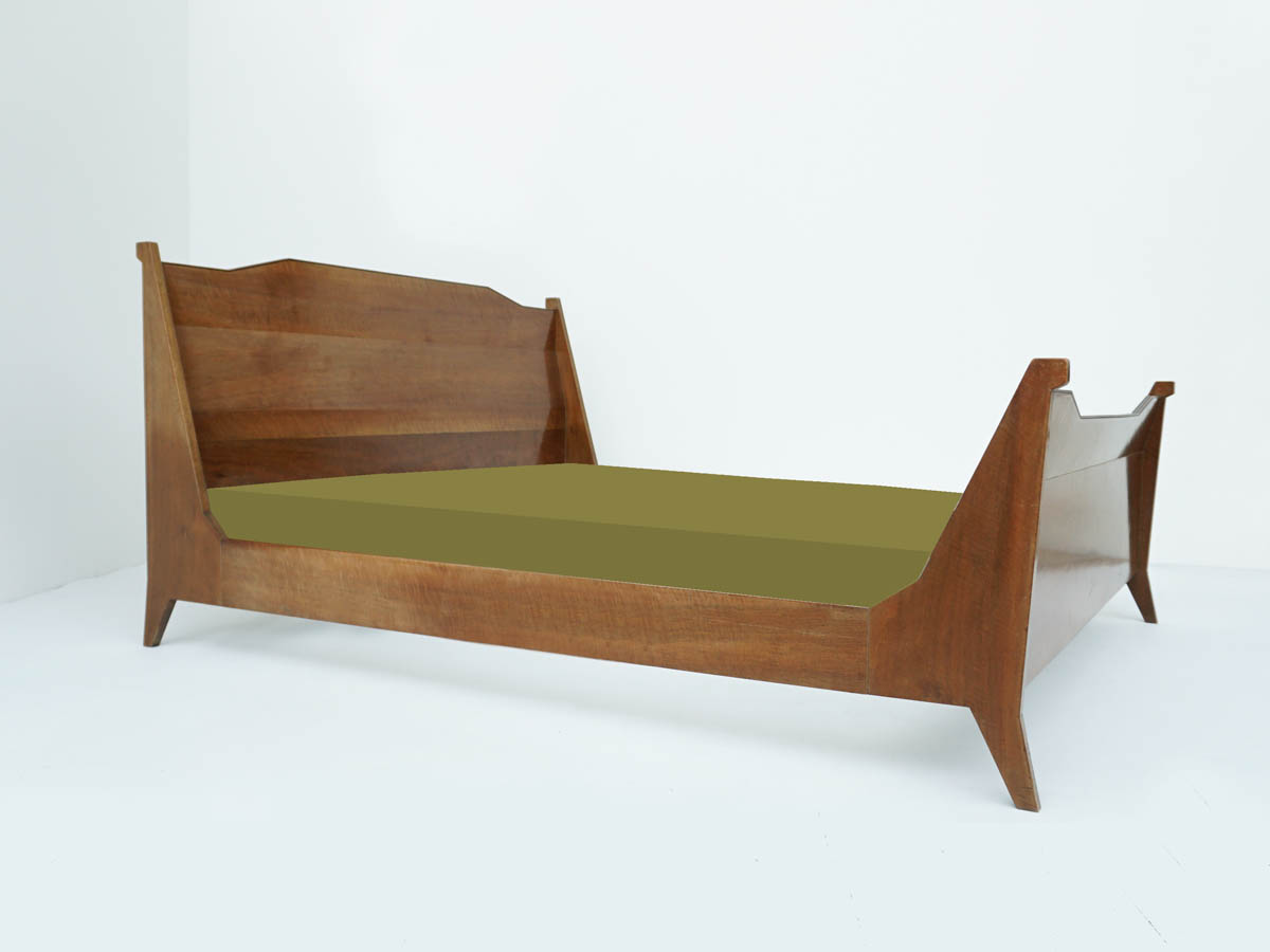 Modern Italian Design Sleigh Bed