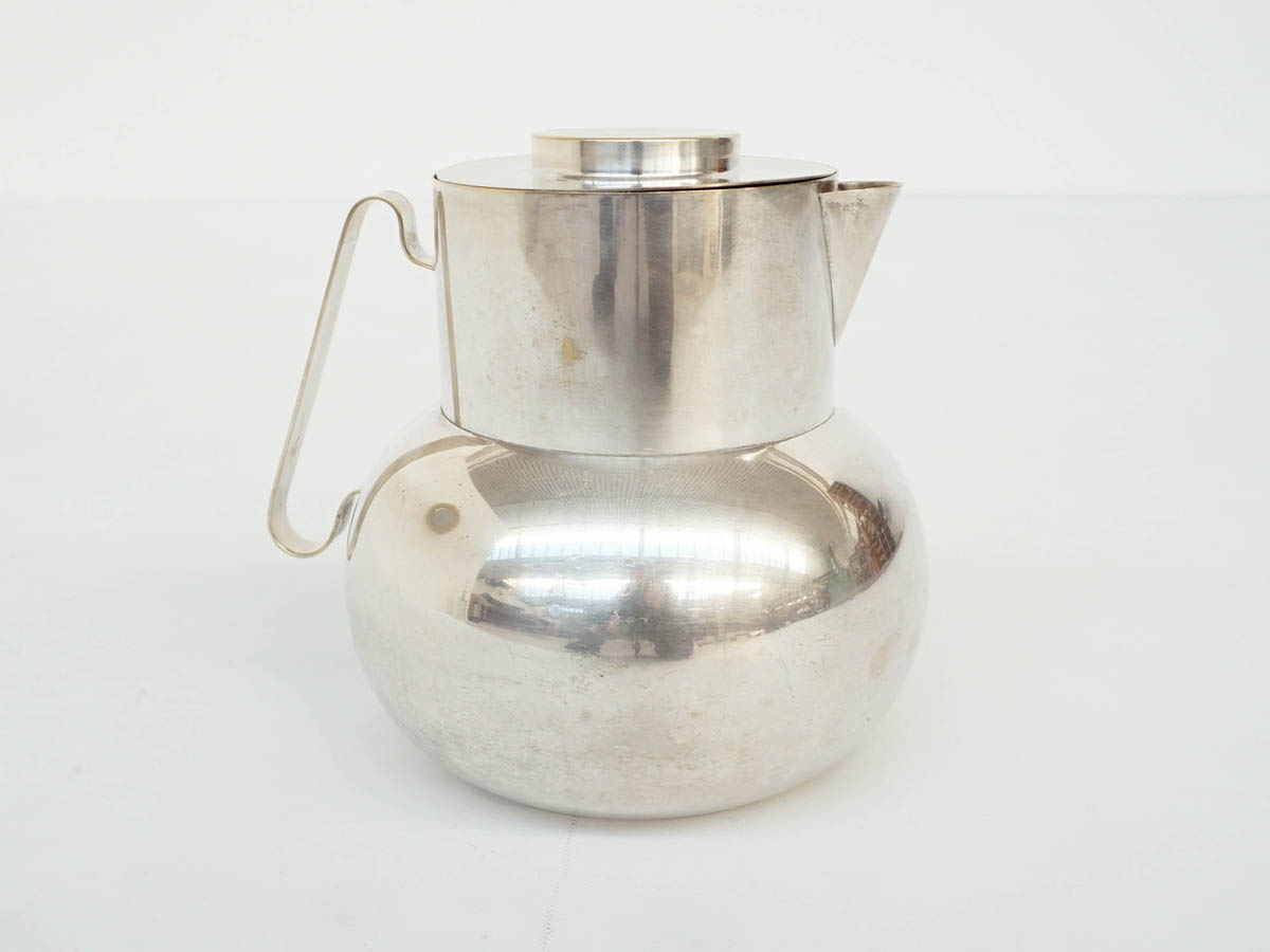 Elegant Large Silver Metal Pitcher with Internal Ice Holder