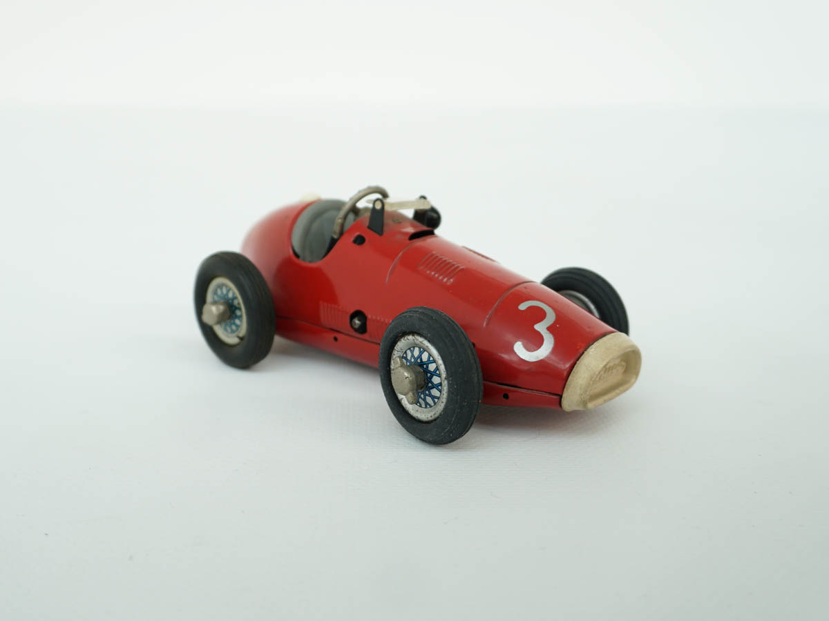 Voiture de collection rouge, Schuco Gran Prix 1070