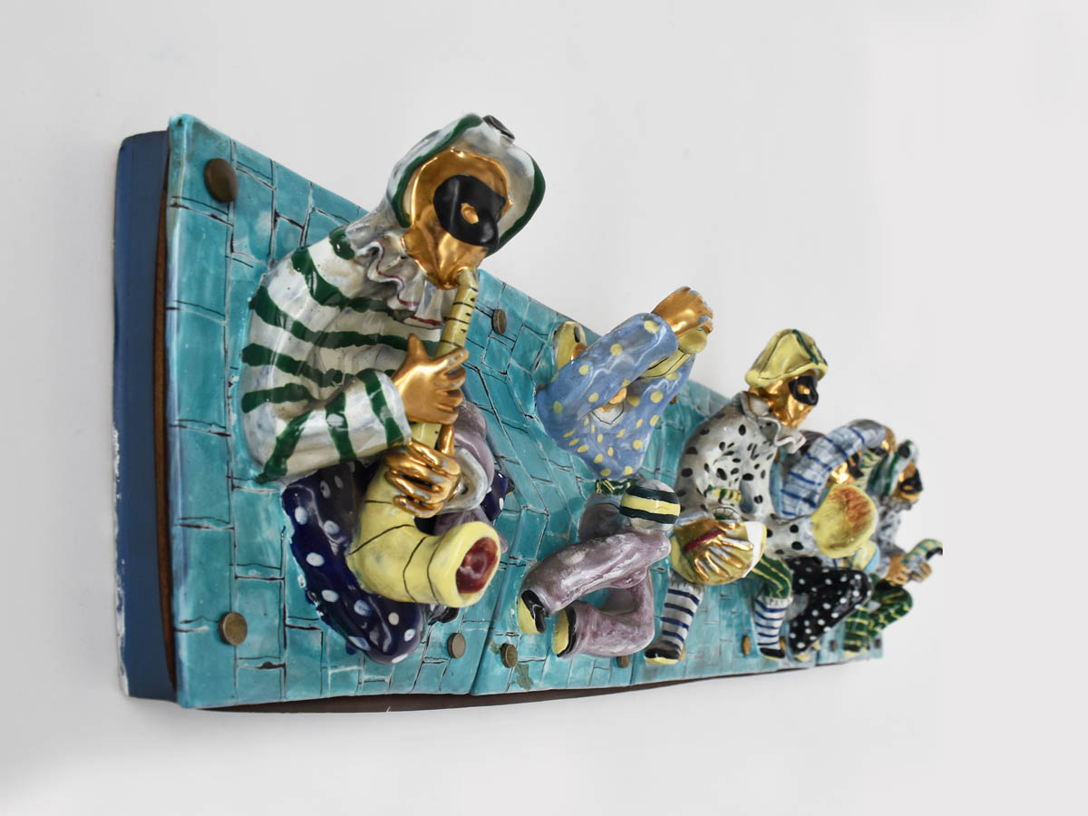 Ceramic Wall Clothes Hanger, Clowns Players