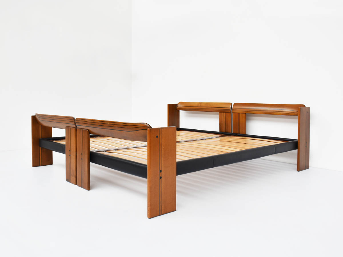 Double Bed and Bedside Tables mod. Artona Africa Series