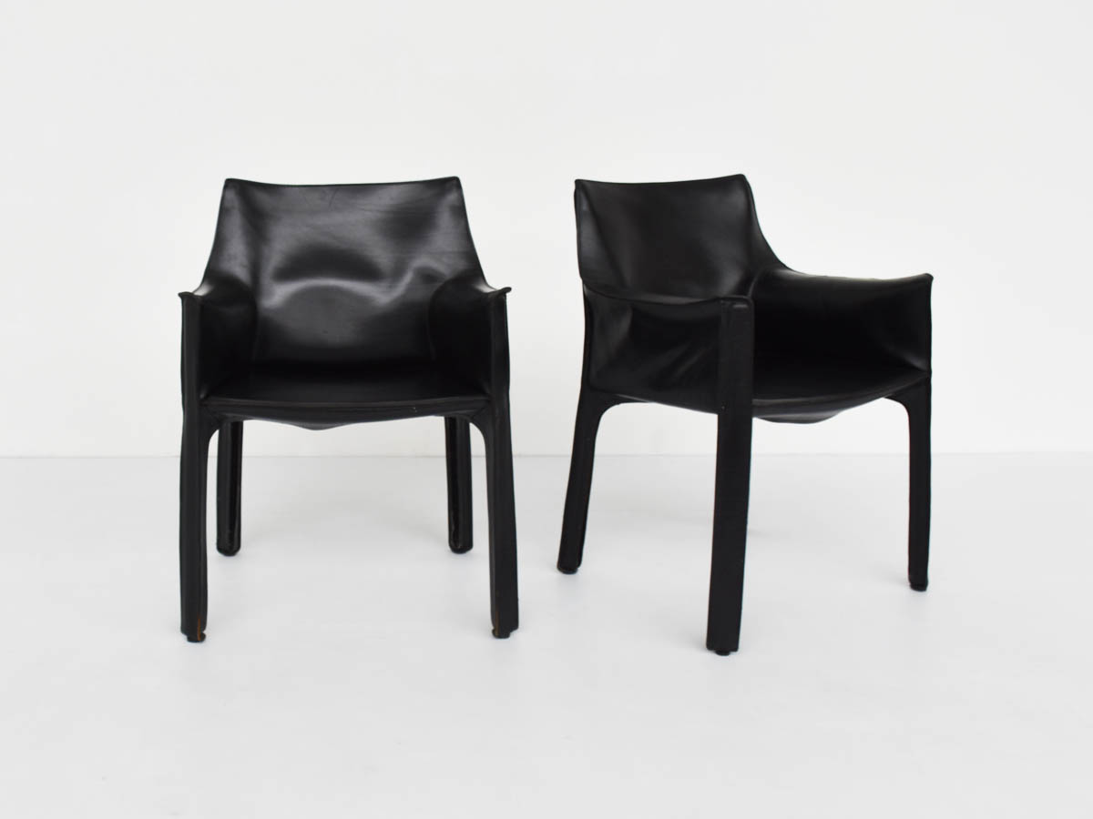 2 Black patina leather chairs mod. CAB 413
