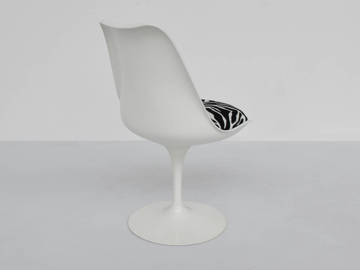 Item nr: 24160 - Tulip Chairs with Bauhaus Zebra fabric by Otti Berger, 2 Available Tulip Chairs with Bauhaus Zebra fabric by Otti Berger, 2 Available