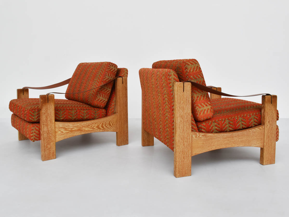 1968 French Design armchairs in open-pore beech and leather