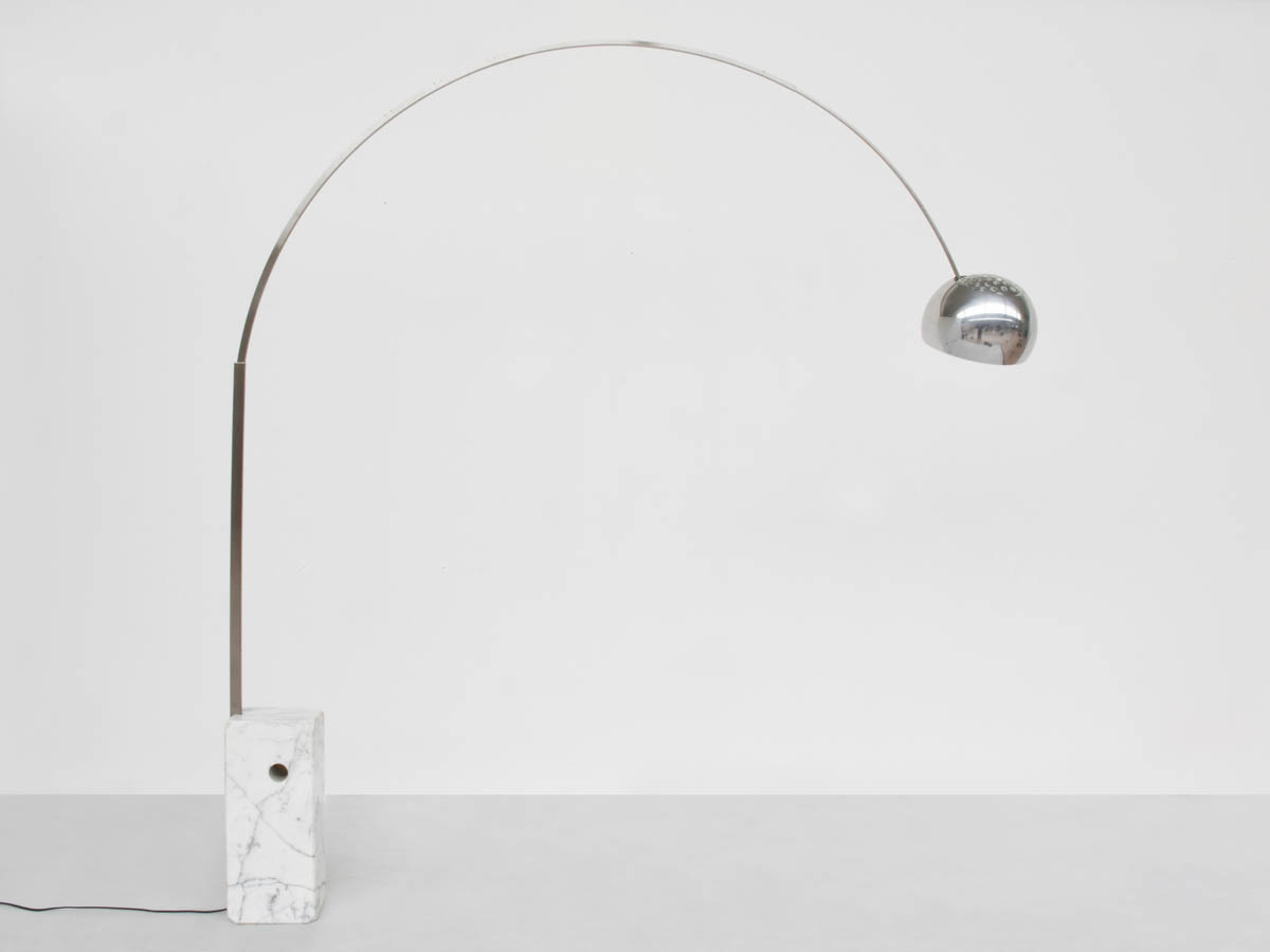 Adjustable floor lamp model Arco - Early Edition