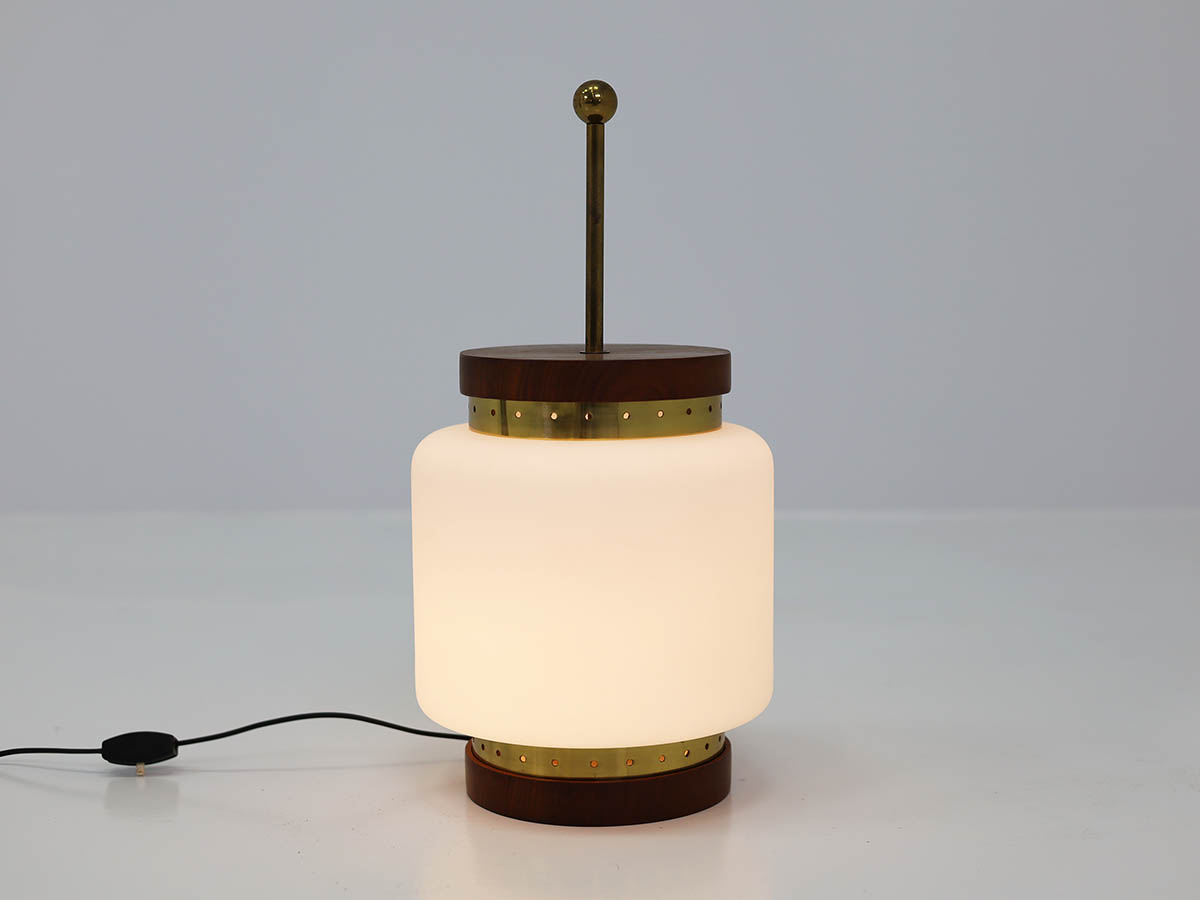 Portable lantern table lamp model 8052
