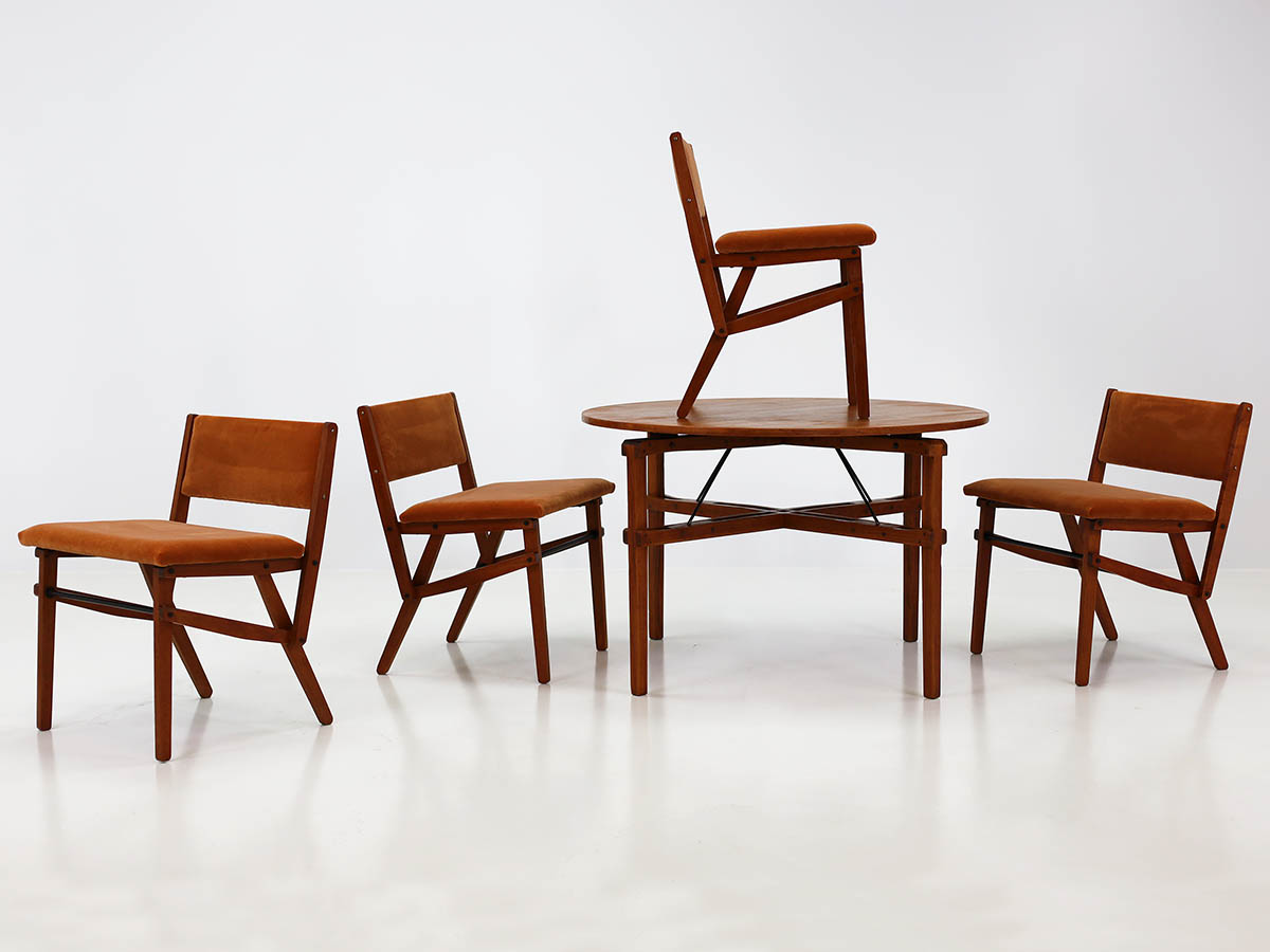 Item nr: 26041 - Mid-Century architectural table and chair set Mid-Century architectural table and chair set