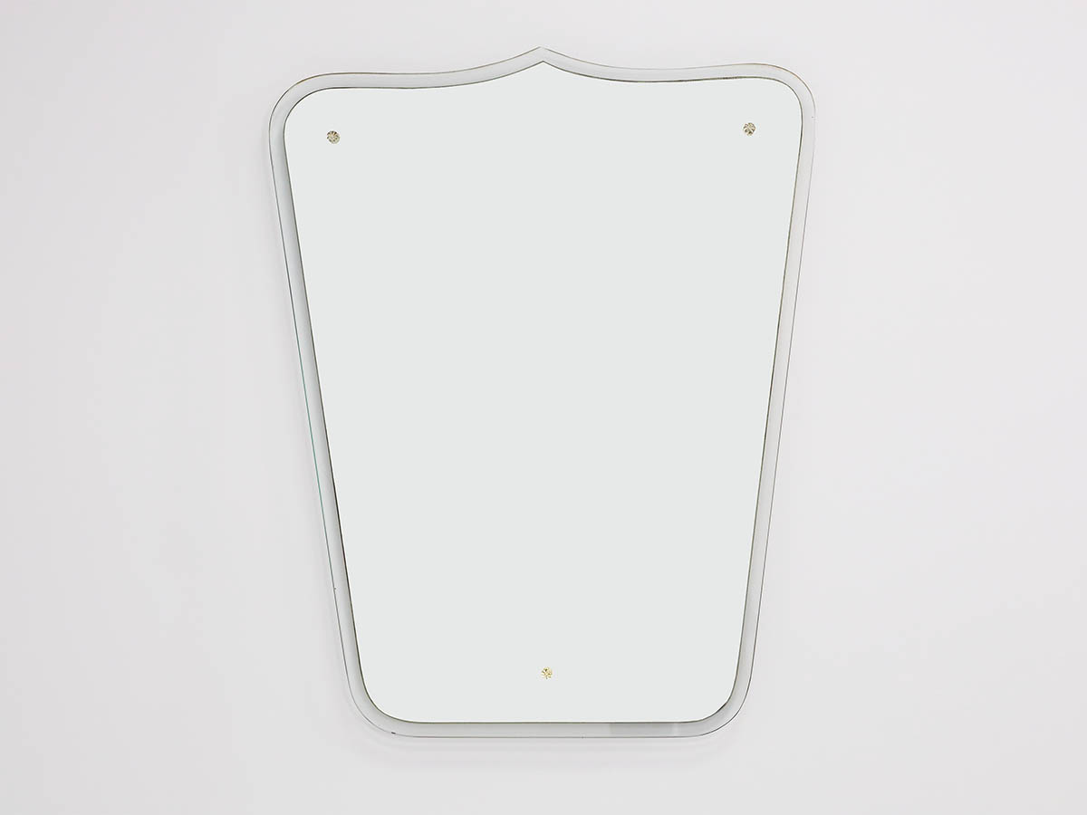 Minimalist mirror with a transparent frame