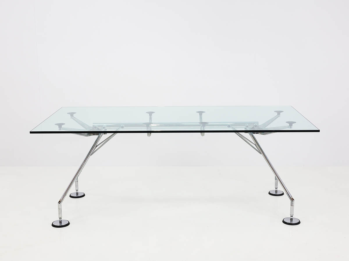 Architectural table model Nomos